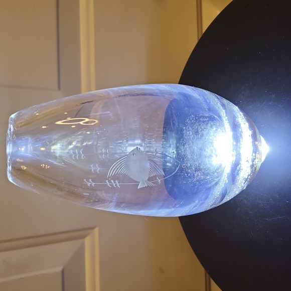 Scandinavian Vintage Bubble Base Vase With Etched Fish and Seaweed - Picture 4 of 12